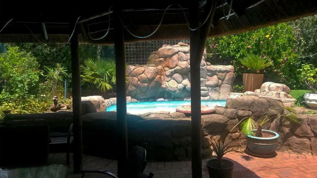 The Birches Backpacker Lodge Randburg 외부 사진